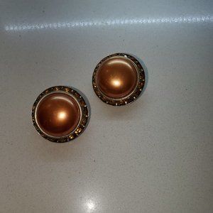 VINTAGE AMBER COLOR RHINESTONE AND FAUX PEARL EARRINGS